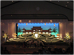 社葬・団体葬は最大300名収容の式場でご利用可能